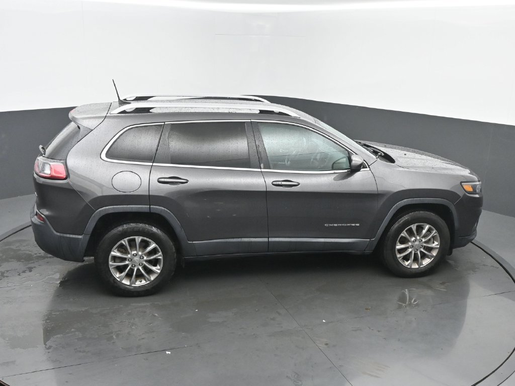 Used 2019 Jeep Cherokee Latitude Plus w/ Comfort/Convenience Group AWD/4WD image 46