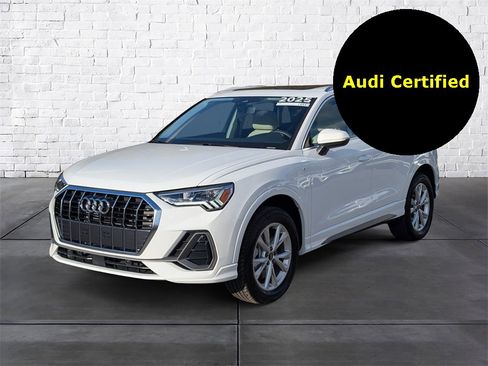 Certified 2025 Audi Q3 2.0T Premium w/ Convenience Package image 4