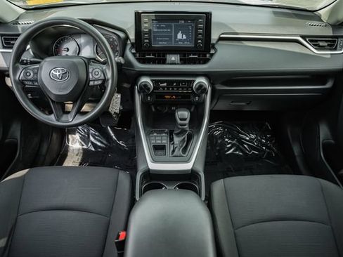 Used 2019 Toyota RAV4 LE w/ All Weather Liner Package AWD/4WD image 18