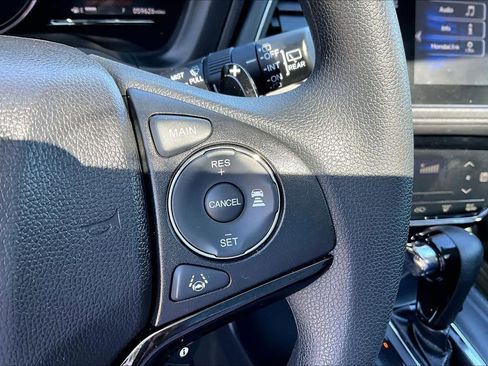 Used 2019 Honda HR-V EX image 24