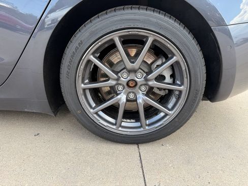 Used 2018 Tesla Model 3 Long Range AWD/4WD image 46