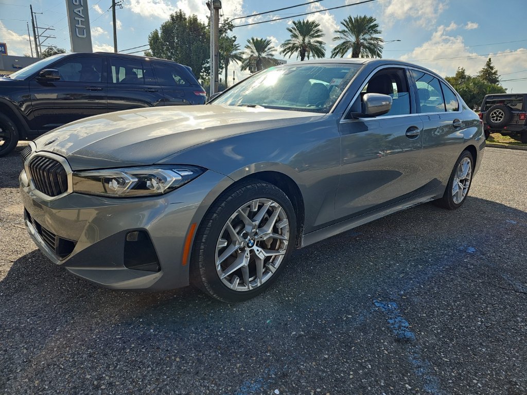 Used 2025 BMW 330i Sedan RWD image 1