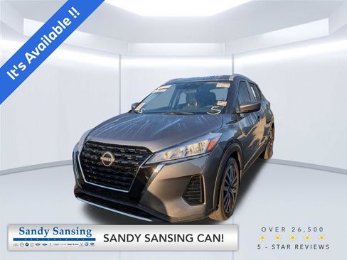 Certified 2024 Nissan Kicks SV FWD image 1