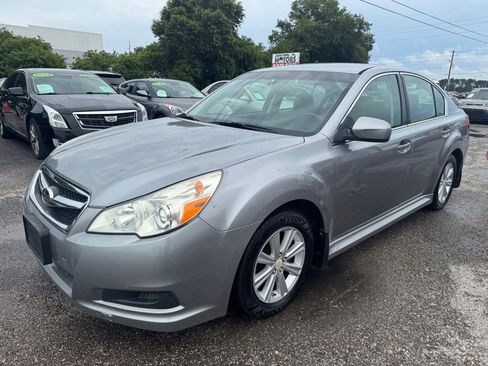 Used 2011 Subaru Legacy 2.5i Premium image 2