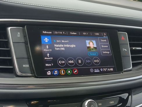 Used 2020 Buick Enclave Essence w/ Sound and Sites Package image 15