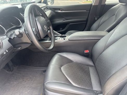 Used 2023 Toyota Camry XSE FWD image 6