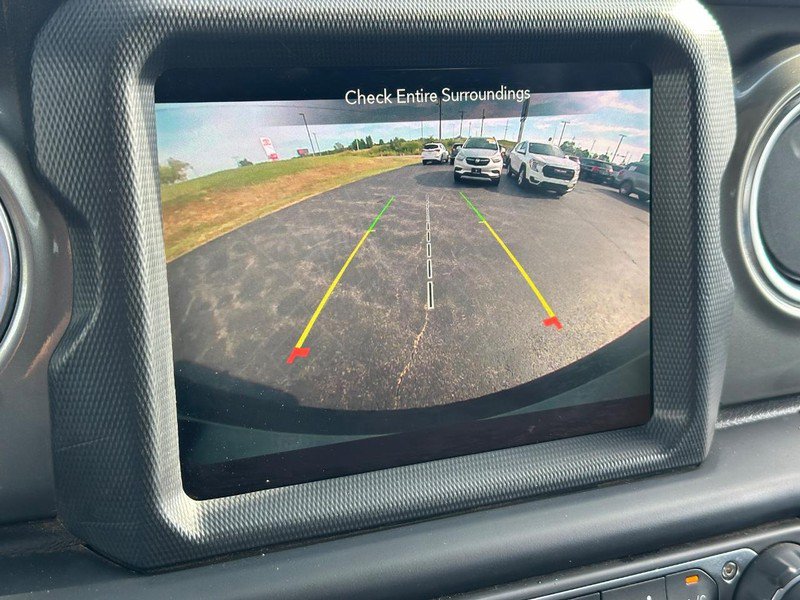 Used 2023 Jeep Wrangler Unlimited Sahara AWD/4WD image 20