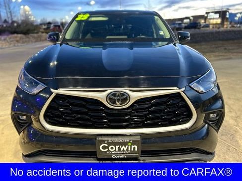 Used 2023 Toyota Highlander LE image 2