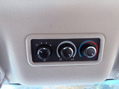 Used 2016 Chevrolet Express 3500 LT w/ LT Preferred Equipment Group image 33