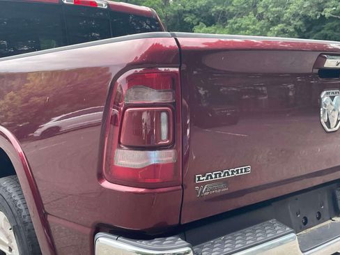 Used 2022 RAM 1500 Laramie AWD/4WD image 11