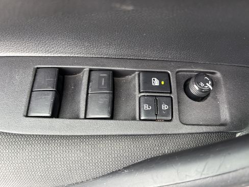 Certified 2024 Toyota Corolla LE FWD image 17