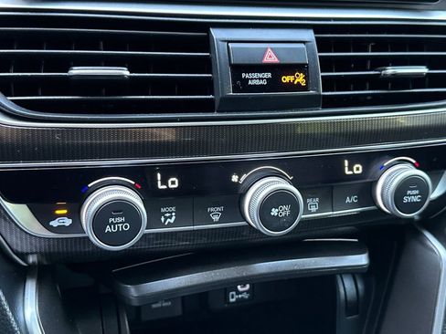 Used 2019 Honda Accord Sport image 19