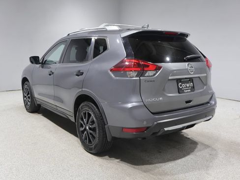 Used 2020 Nissan Rogue SV AWD/4WD image 5