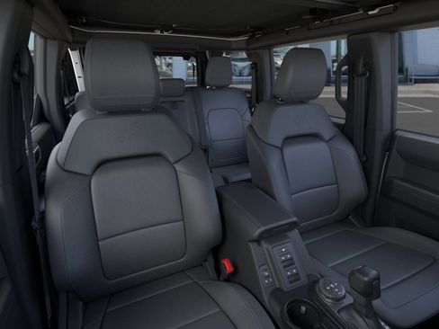 New 2025 Ford Bronco Outer Banks AWD/4WD image 10