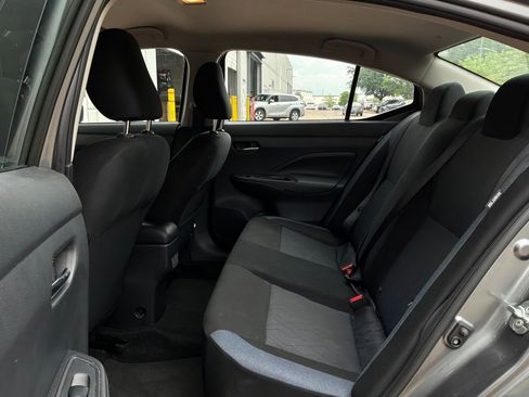 Used 2025 Nissan Versa SV FWD image 11