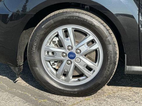 Certified 2023 Ford Transit Connect XLT image 25