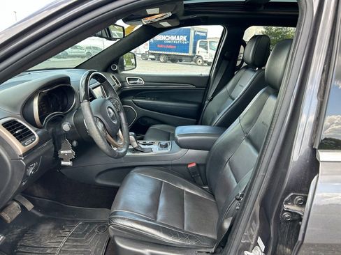 Used 2016 Jeep Grand Cherokee Summit image 4