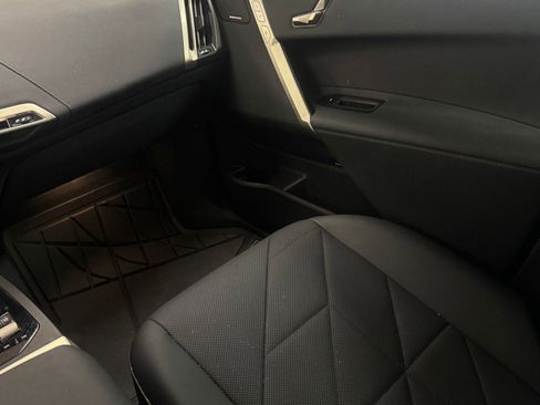 Used 2023 BMW iX xDrive50 w/ Convenience Package image 21