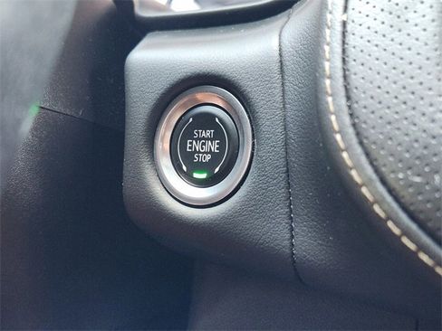 Used 2021 GMC Yukon SLT w/ SLT Premium Package image 21