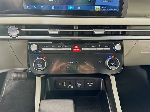 New 2026 Hyundai Tucson SEL image 13