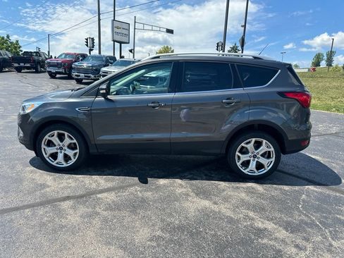 Used 2019 Ford Escape Titanium AWD/4WD image 6
