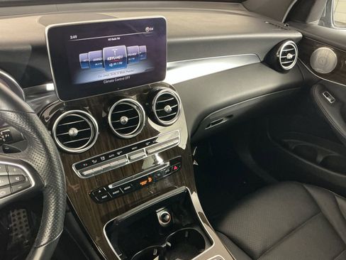 Used 2019 Mercedes-Benz GLC 300 4MATIC image 12