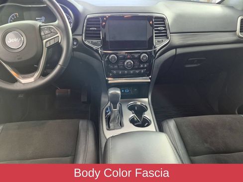 Certified 2022 Jeep Grand Cherokee Laredo X AWD/4WD image 27
