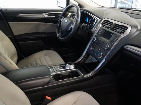 Used 2018 Ford Fusion S image 23