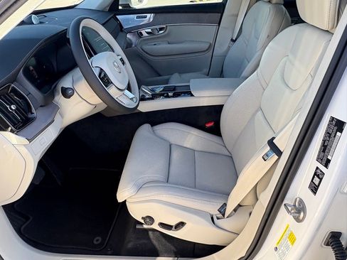 New 2026 Volvo XC90 B6 Ultra image 16