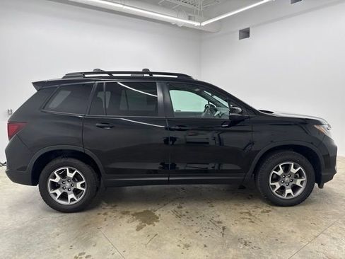 Used 2023 Honda Passport TrailSport image 4