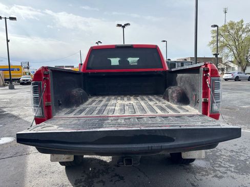 Used 2017 RAM 2500 Tradesman w/ Chrome Appearance Group AWD/4WD image 6