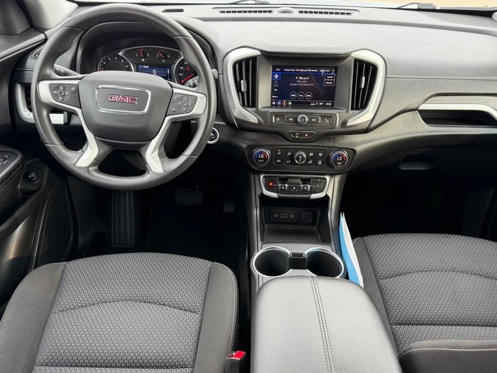 Used 2023 GMC Terrain SLE w/ Driver Convenience Package FWD image 10