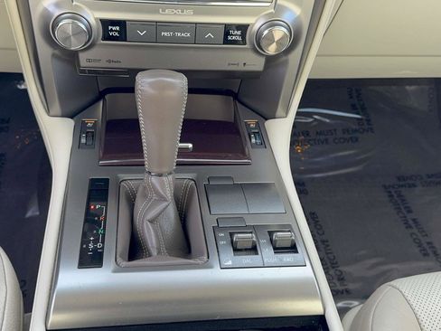 Used 2019 Lexus GX 460 Premium w/ Premium Package image 15