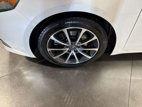 Used 2015 Acura TLX V6 image 10