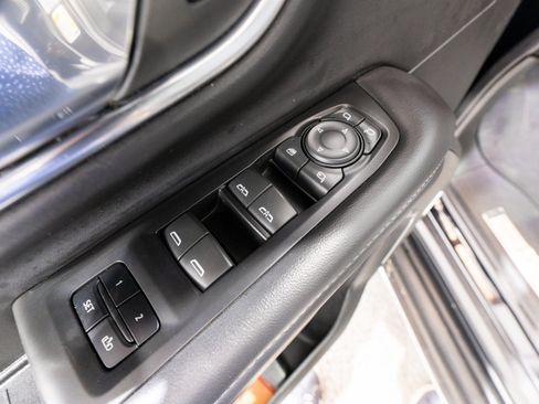 Used 2023 Chevrolet Tahoe LT w/ LT Signature Plus Package RWD image 14