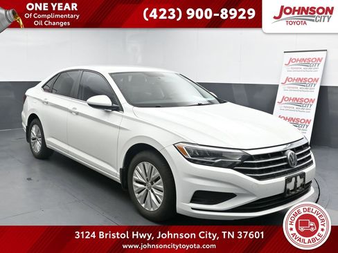 Used 2019 Volkswagen Jetta S image 1