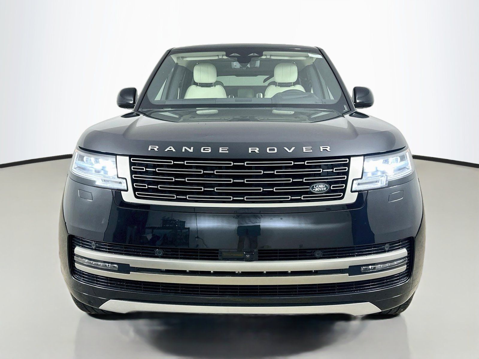 New 2027 Land Rover Range Rover SE AWD/4WD image 2
