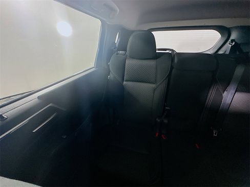 Used 2024 Mitsubishi Outlander ES image 12