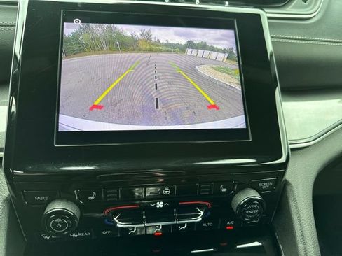 Used 2023 Jeep Grand Cherokee Altitude AWD/4WD image 28