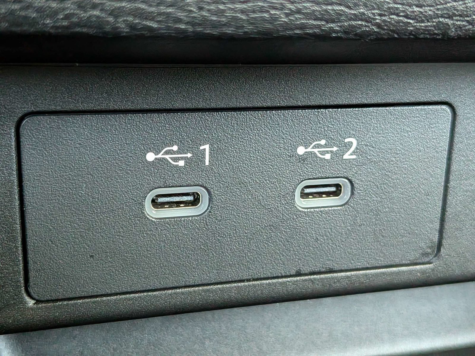 Used 2025 Mitsubishi Outlander AWD image 24