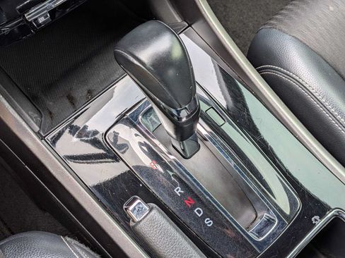 Used 2016 Honda Accord Sport image 28