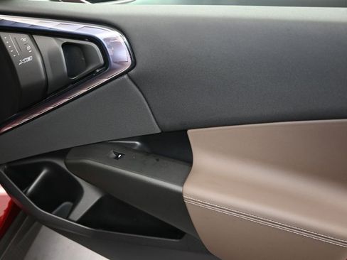 Used 2024 Nissan Kicks S FWD image 16