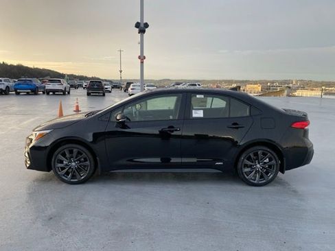 New 2026 Toyota Corolla SE image 8