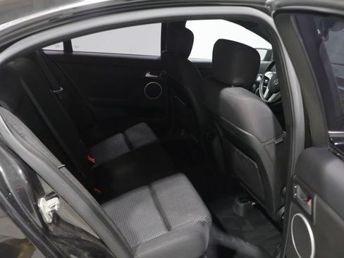 Used 2009 Pontiac G8 GT w/ Premium Package RWD image 18