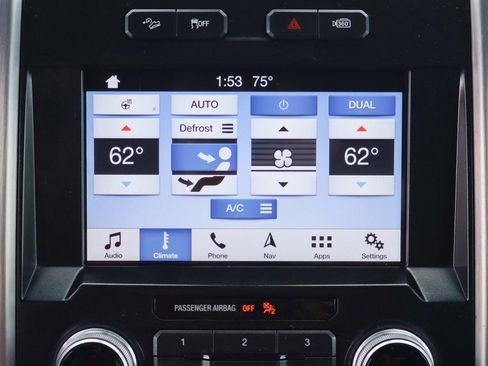 Used 2016 Ford F150 Platinum w/ Equipment Group 701A Luxury image 31