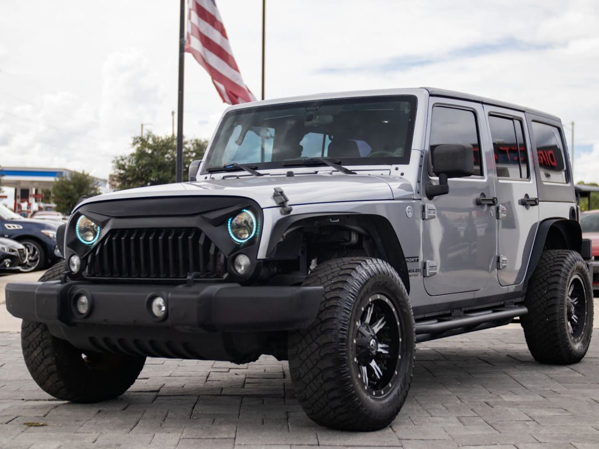 Used 2014 Jeep Wrangler Unlimited Sport AWD/4WD image 7