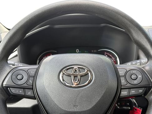 Used 2023 Toyota RAV4 LE FWD image 12