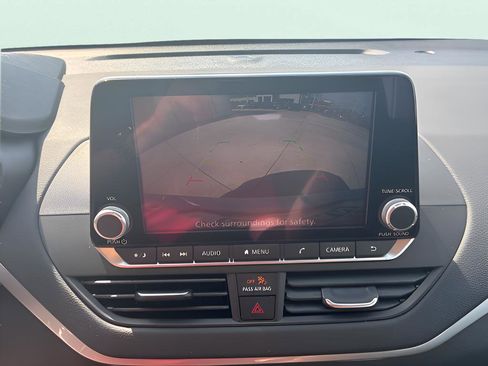 Used 2025 Nissan Altima 2.5 S image 25