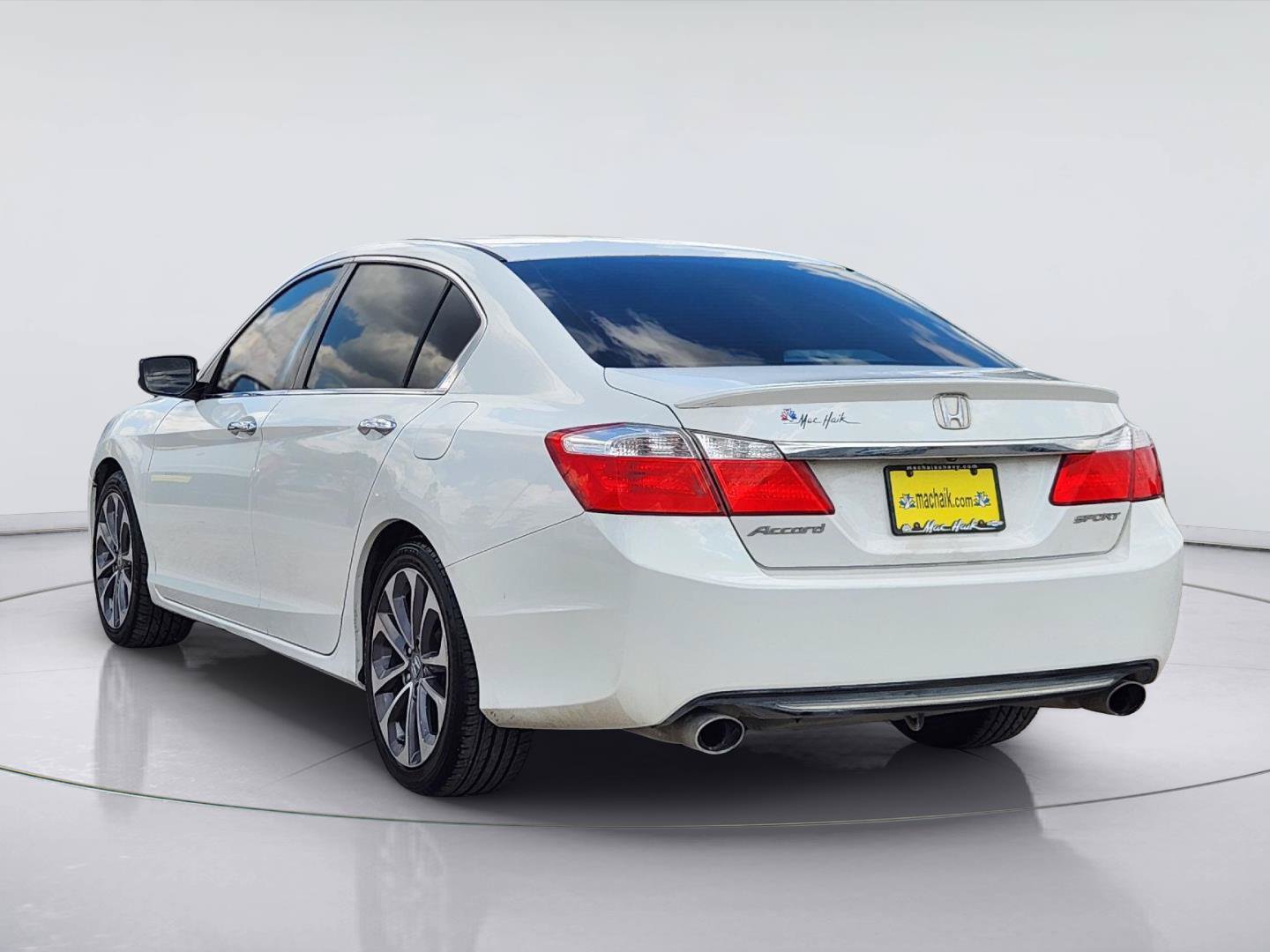 Used 2015 Honda Accord Sport image 5