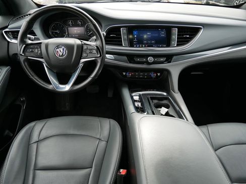 Used 2023 Buick Enclave Essence image 14